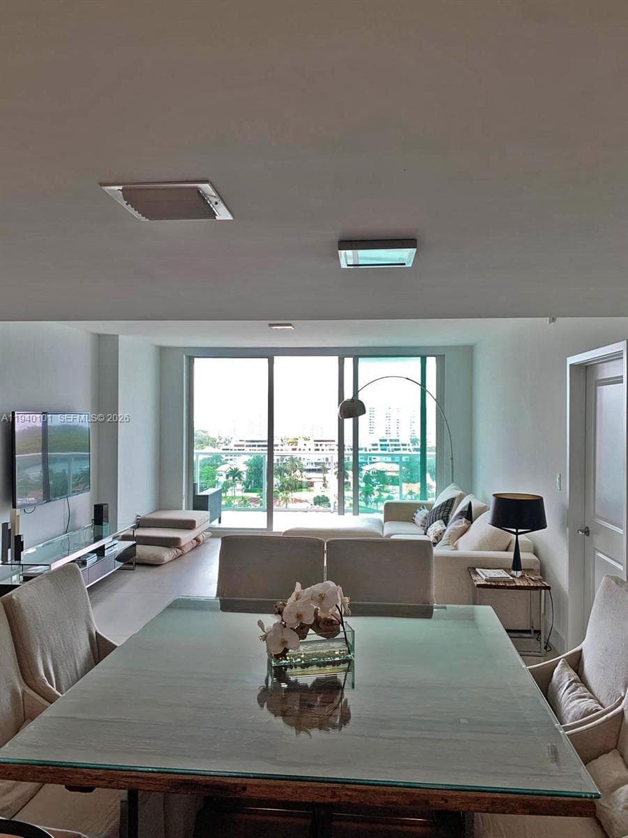 400 Sunny Isles Blvd 1120 photo 8