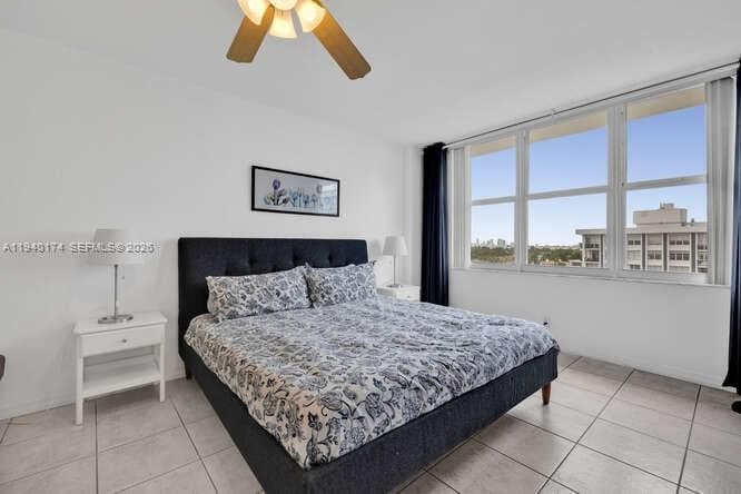 5601 Collins Ave 825 photo 16