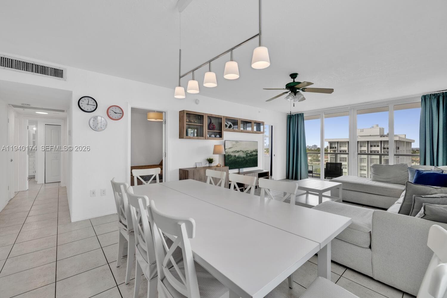 5601 Collins Ave 825 photo 3