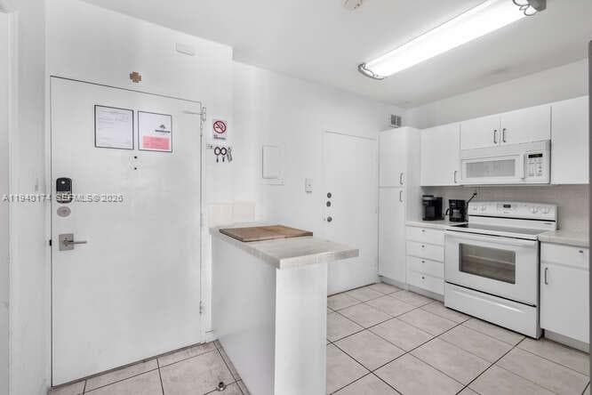 5601 Collins Ave 825 photo 21