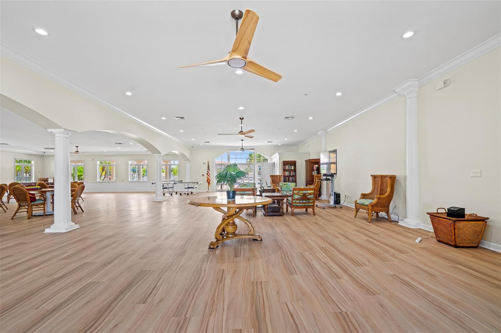 19 Harbour Isle Drive 106 photo 23