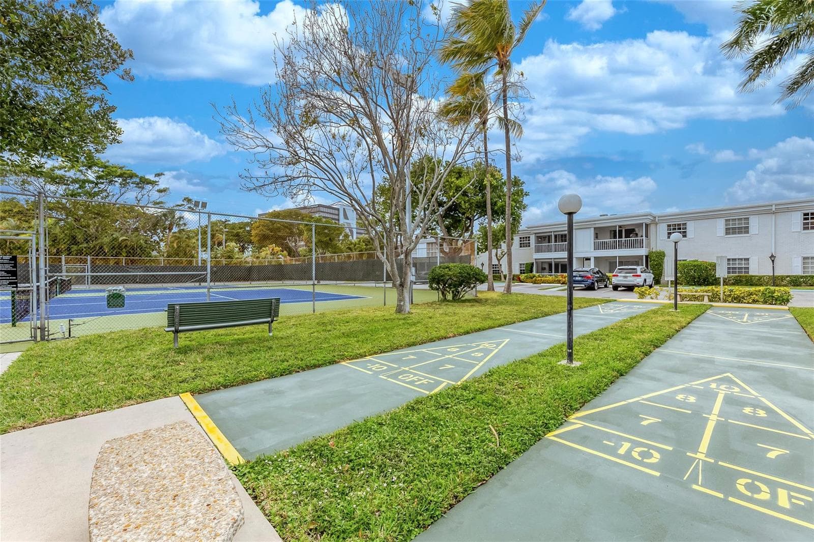 6317 Bay Club Drive 3 photo 16