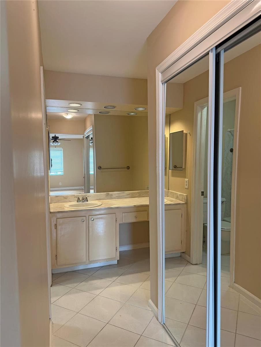 6317 Bay Club Drive 3 photo 12