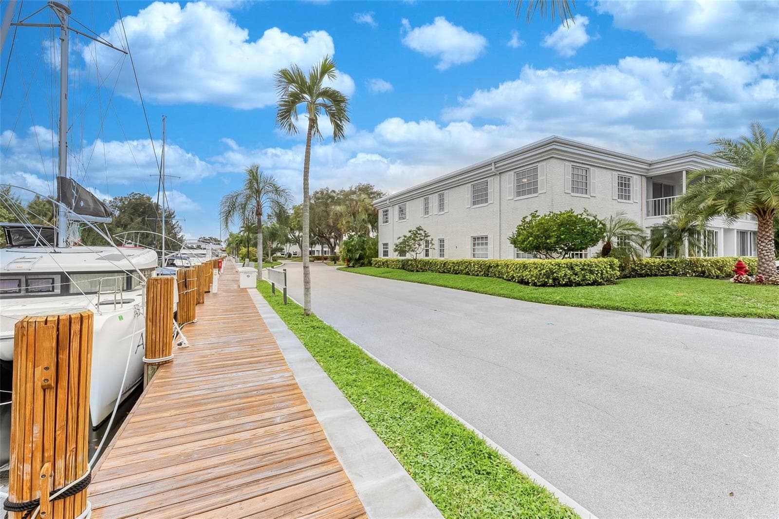 6317 Bay Club Drive 3 photo 4