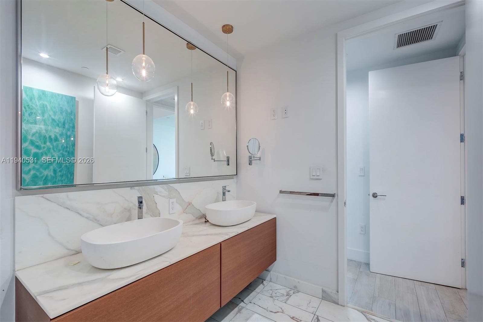 10201 Collins Ave 804 photo 23