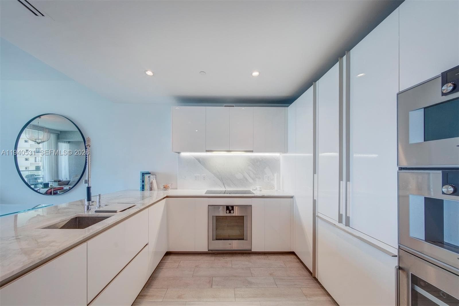 10201 Collins Ave 804 photo 15