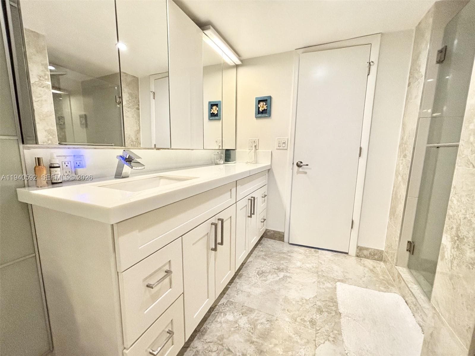 200 Leslie Dr 831 photo 16
