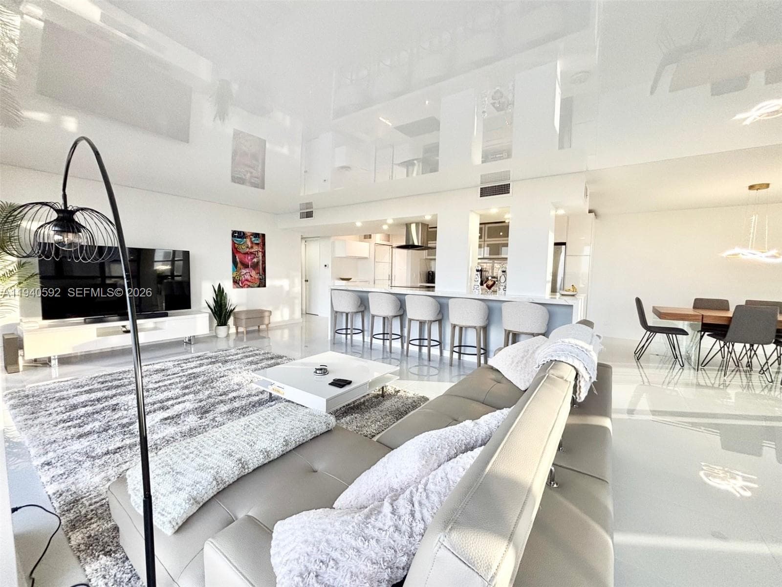 200 Leslie Dr 831 photo 5