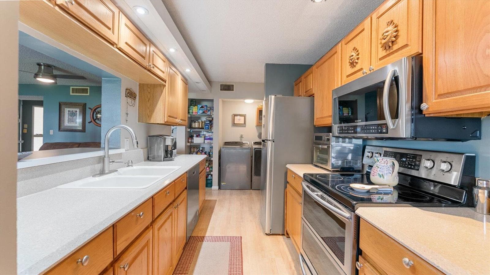 110 Half Moon Circle C1 photo 11