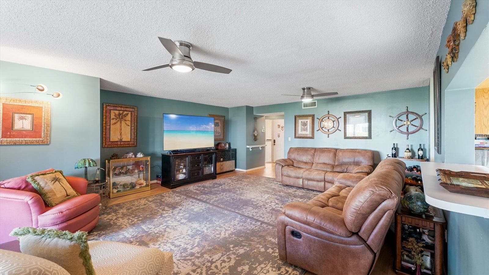 110 Half Moon Circle C1 photo 4