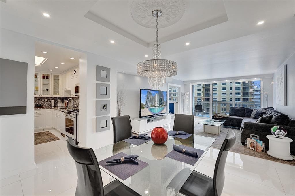 2030 S Ocean Drive 510 photo 8