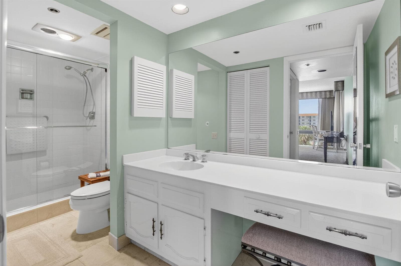 2667 N Ocean Boulevard # 4050 photo 13