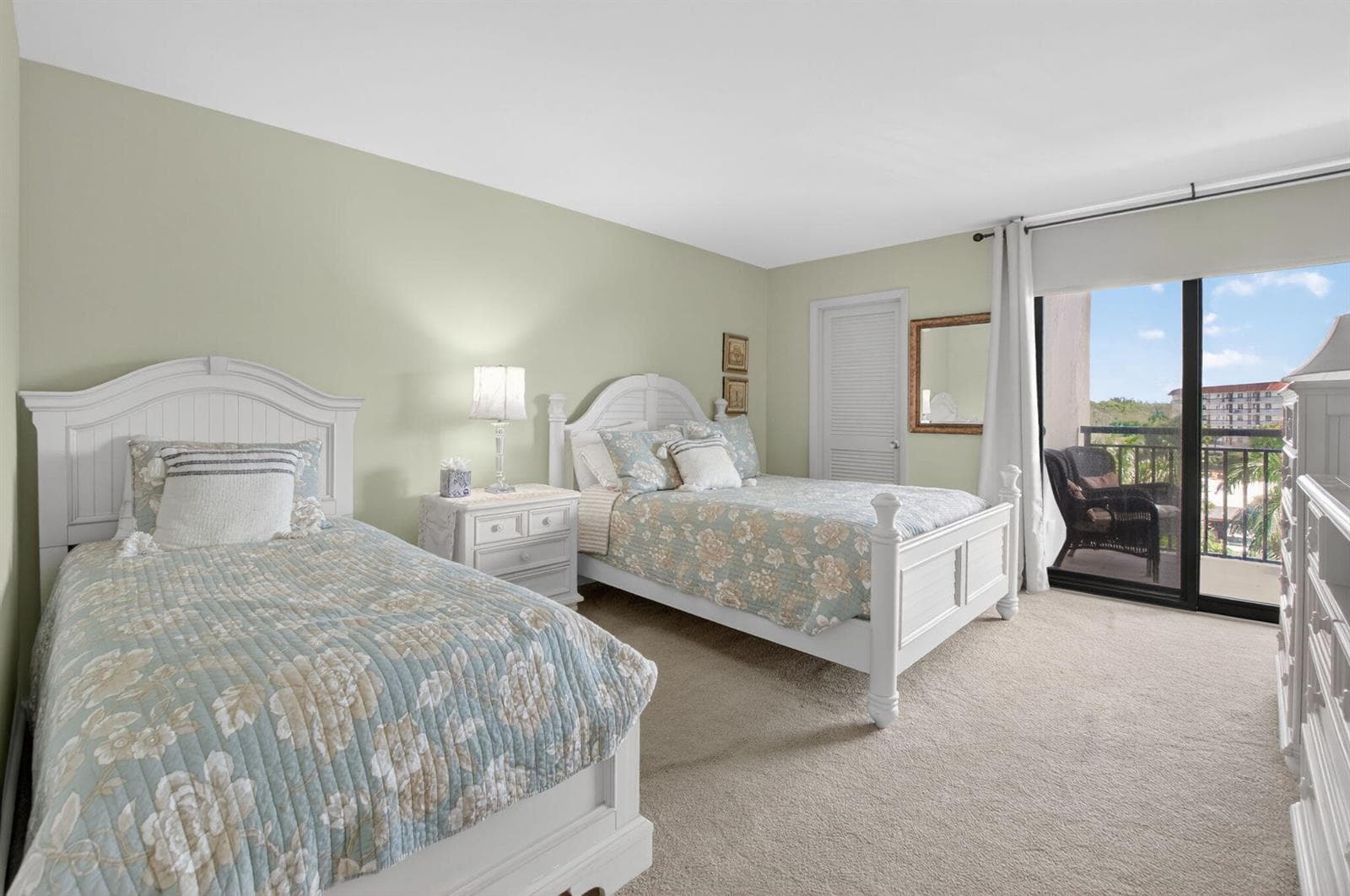 2667 N Ocean Boulevard # 4050 photo 14