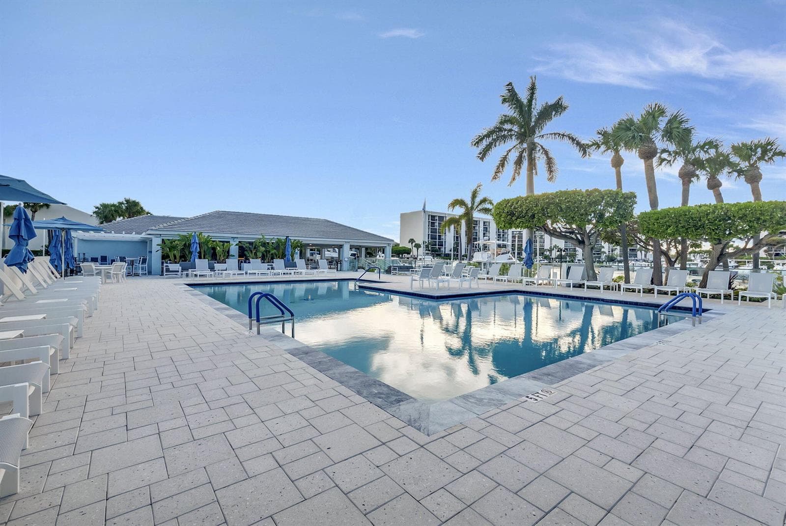 2667 N Ocean Boulevard # 4050 photo 25