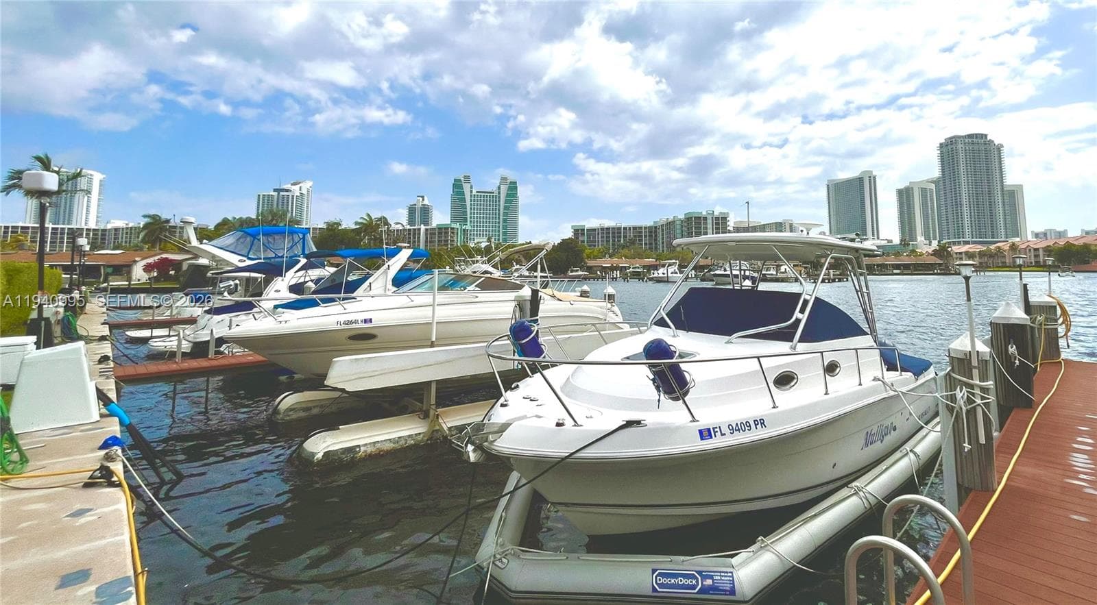 2500 Parkview Dr 1803 photo 23