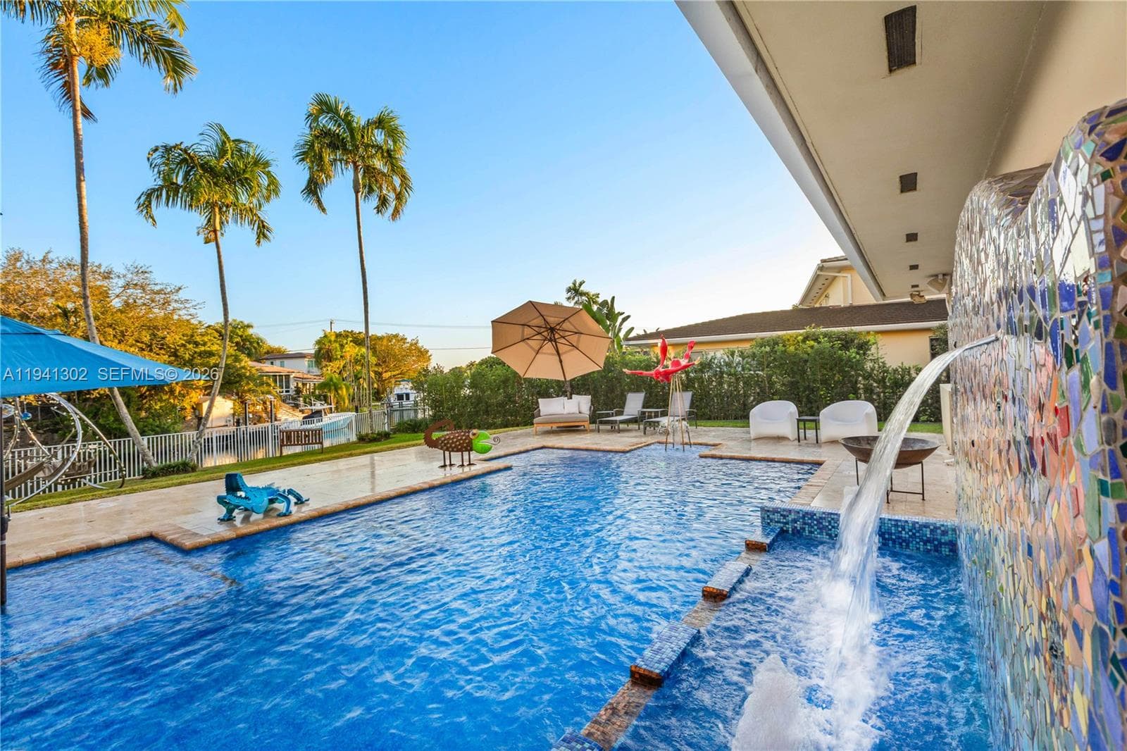 5343 Orduna Dr 3