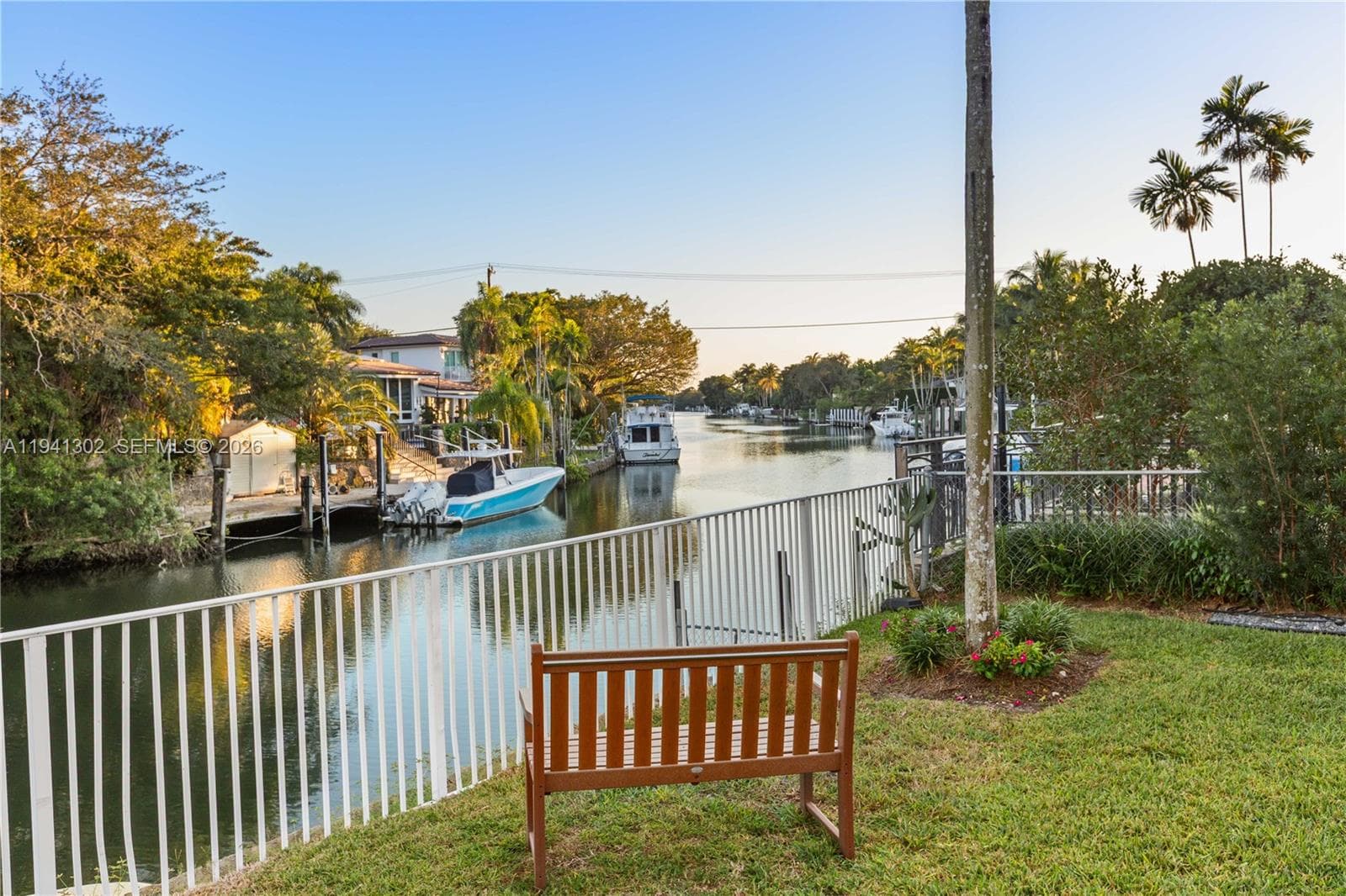 5343 Orduna Dr 5