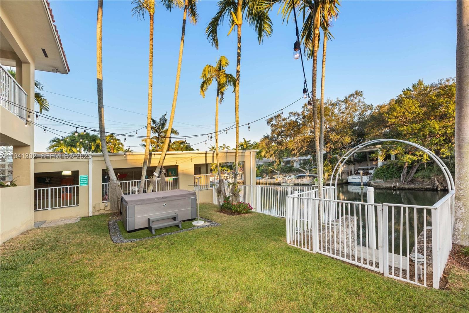5343 Orduna Dr photo 8