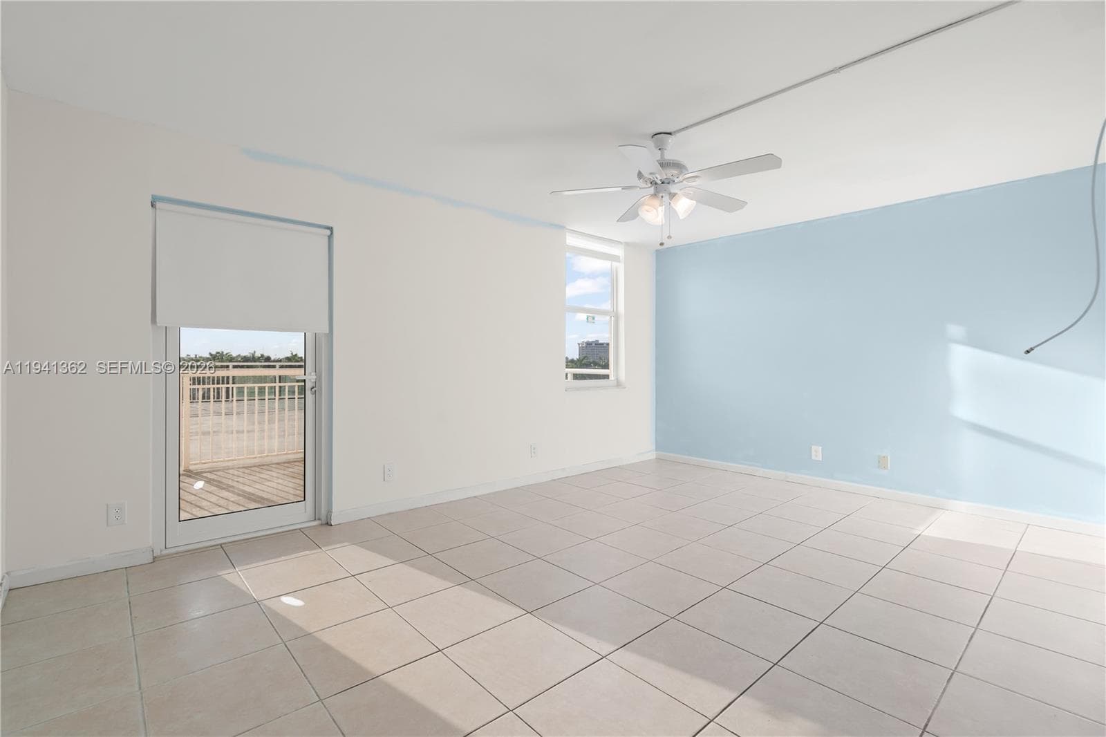 437 Golden Isles Dr 4D photo 11