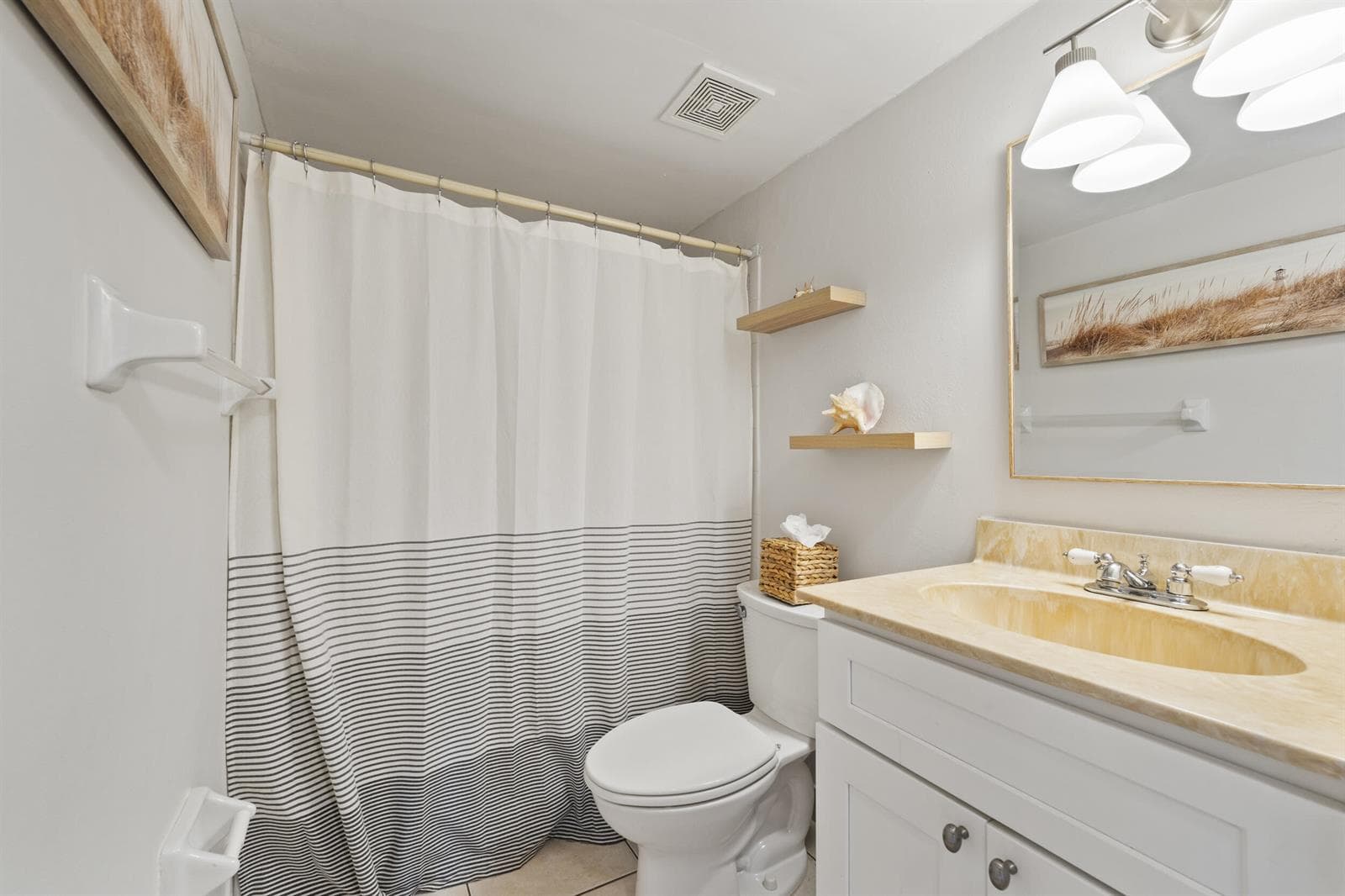 7420 S Ocean Drive 113 photo 23