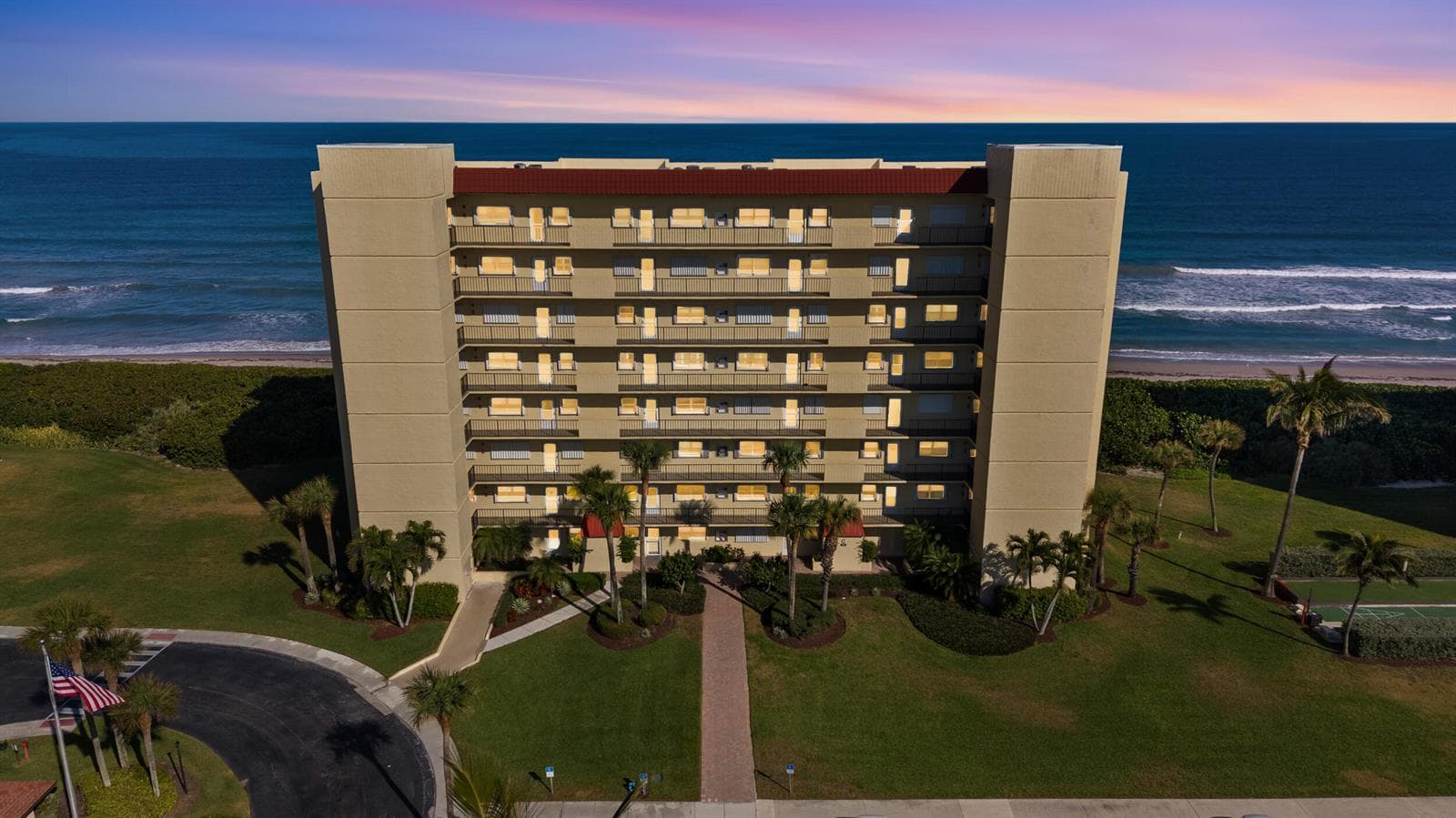 7420 S Ocean Drive 113 photo 3