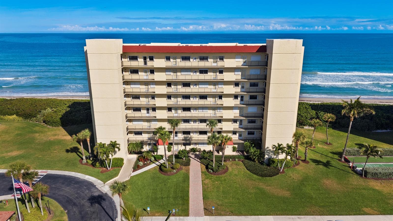 7420 S Ocean Drive 113 photo 1