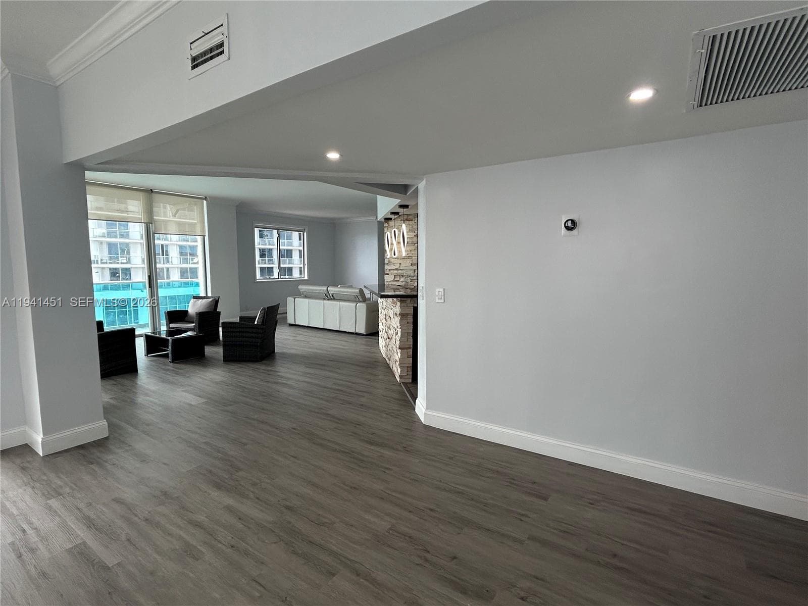4001 S Ocean Dr PH11 photo 2