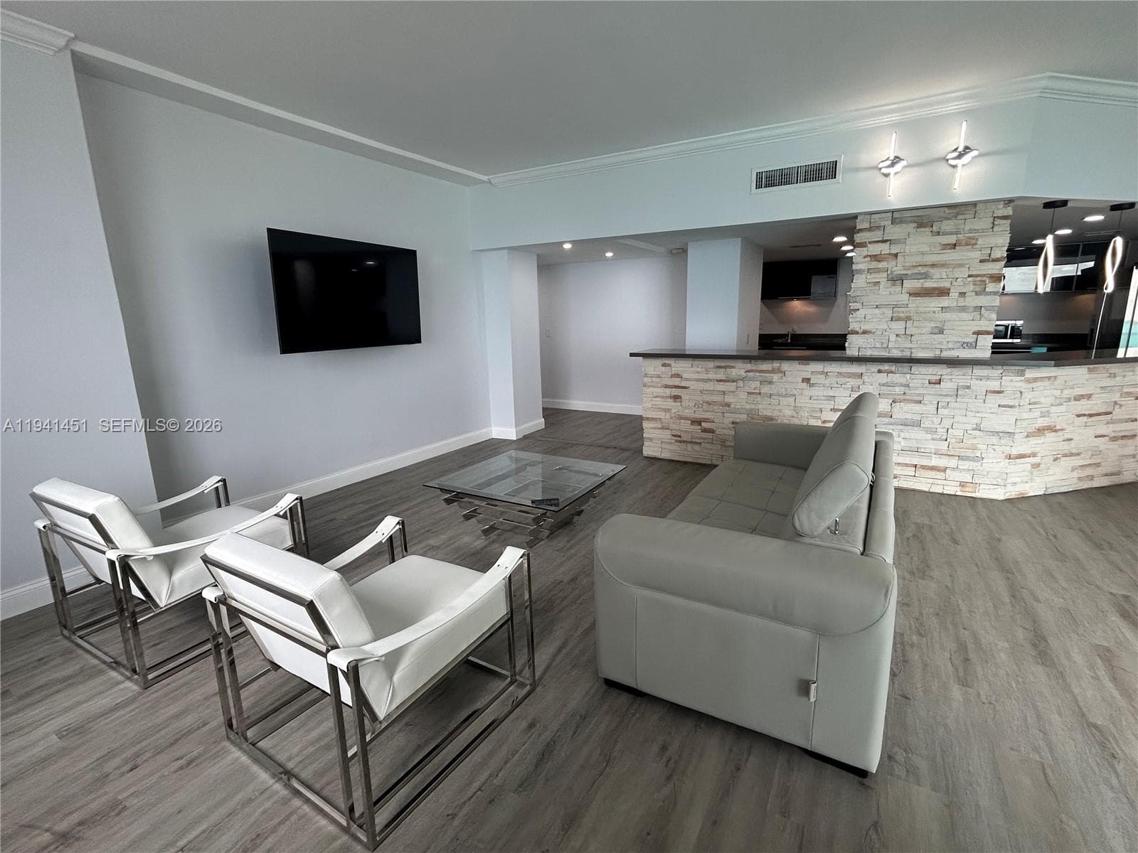 4001 Ocean Dr PH11 photo 6