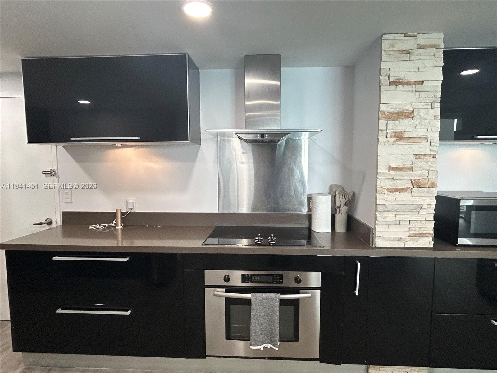 4001 S Ocean Dr PH11 photo 9