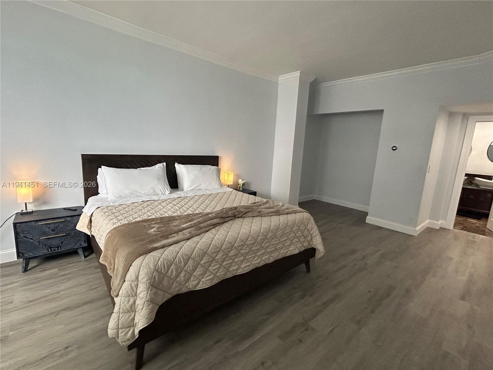 4001 Ocean Dr PH11 photo 24