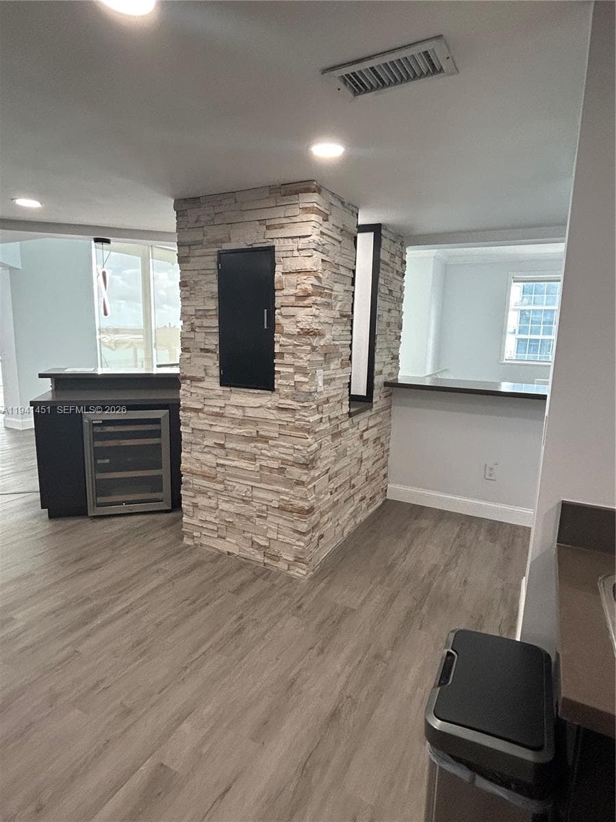 4001 Ocean Dr PH11 photo 10