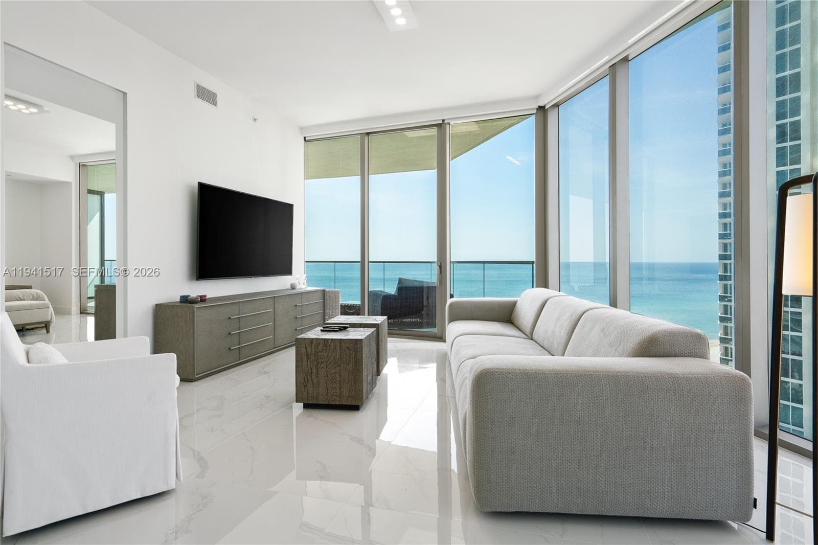 18975 Collins Ave 1104 photo 7