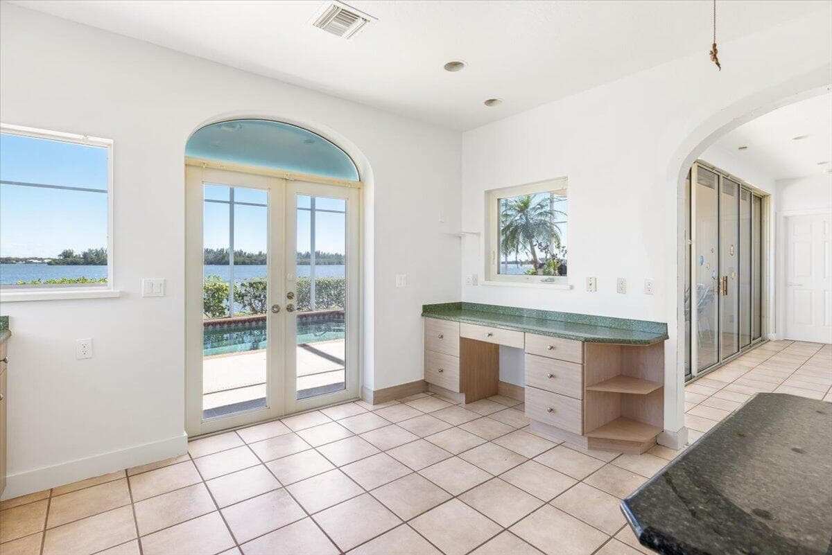 2 Seahorse Lane photo 25