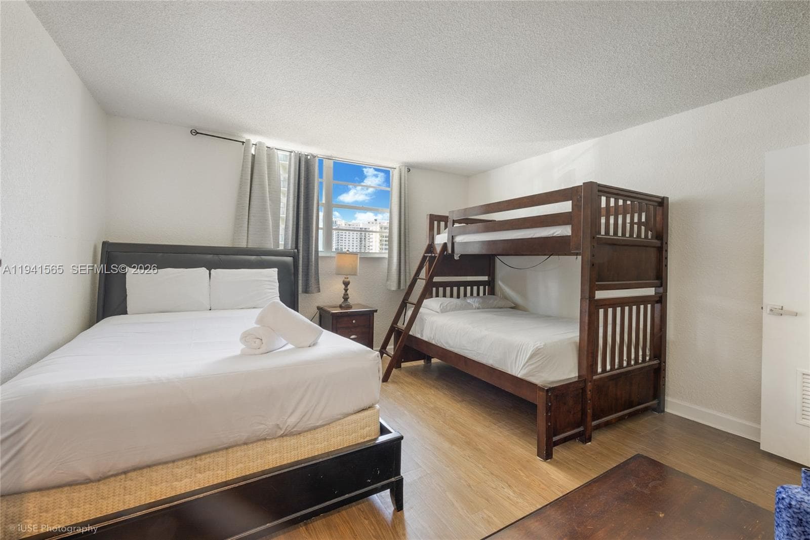 4001 Ocean Dr 3B photo 12