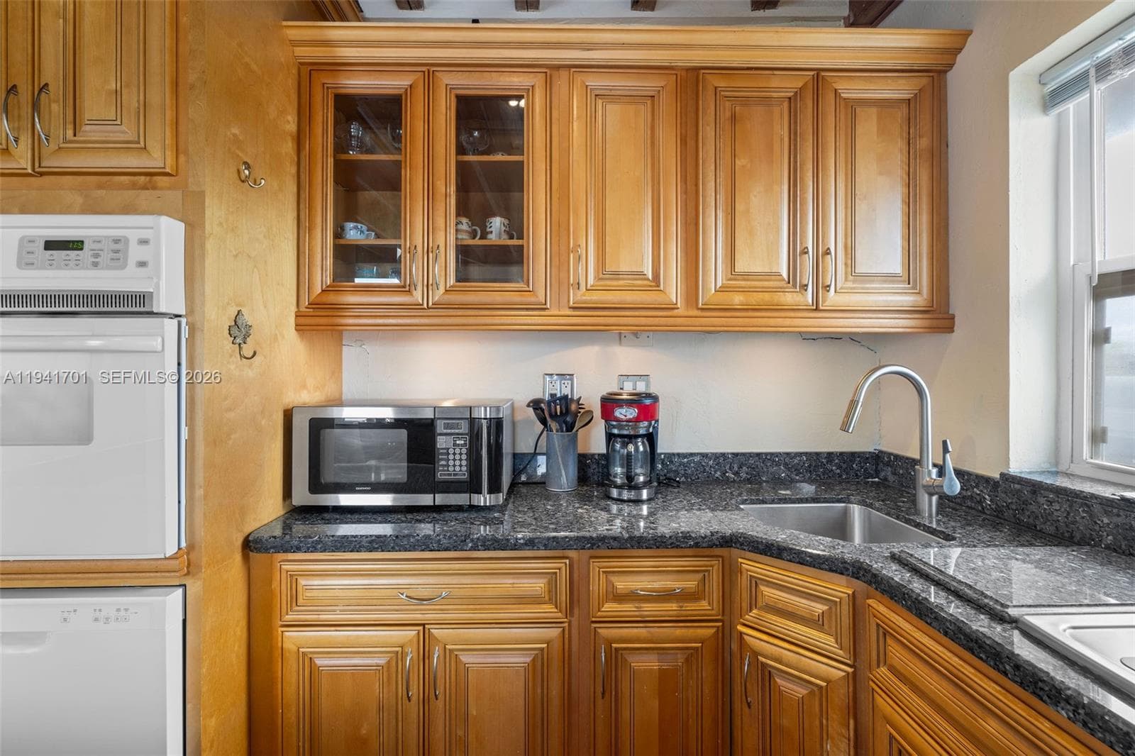 1908 N Ocean Dr 13A photo 10