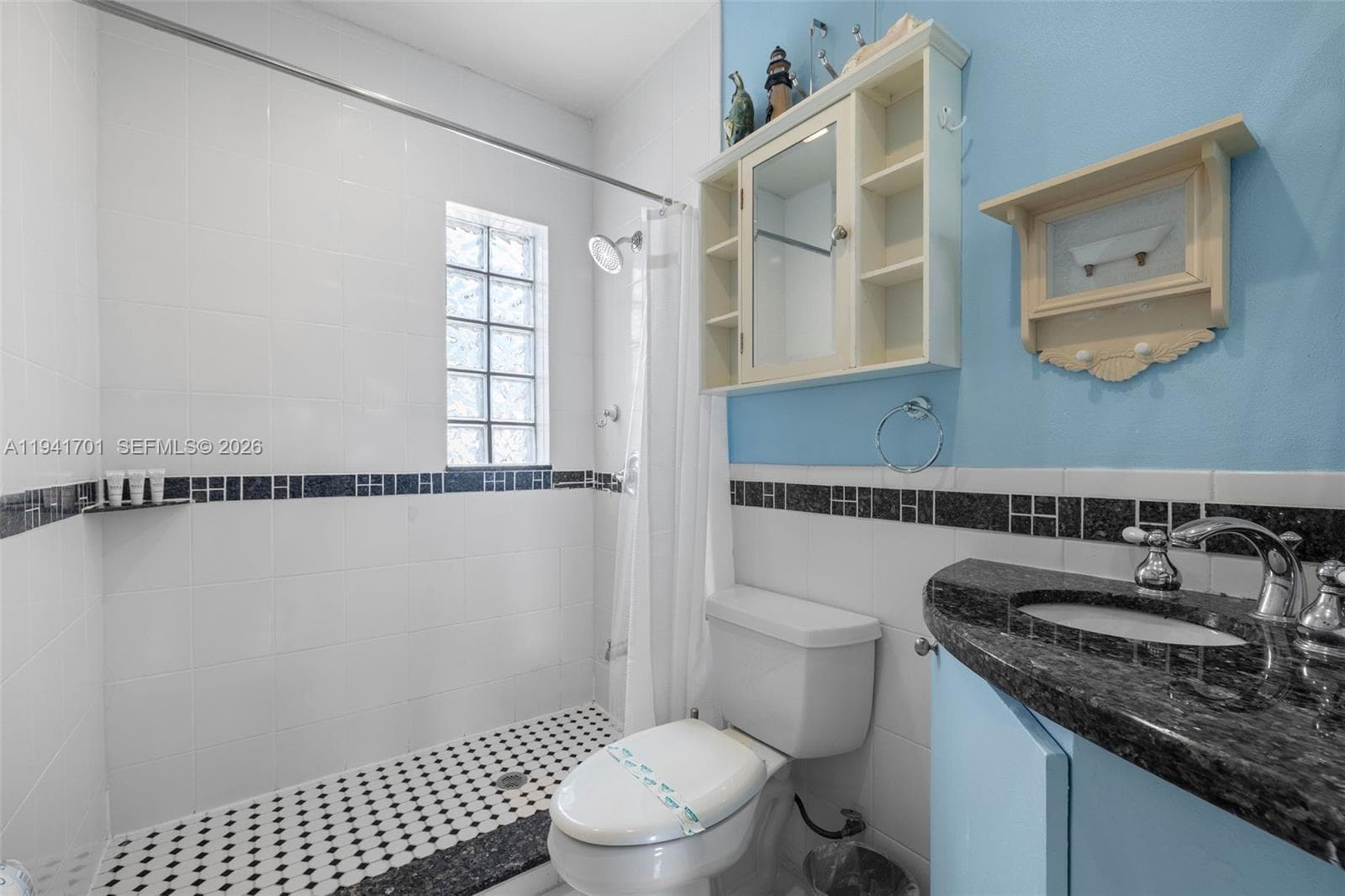 1908 N Ocean Dr 13A photo 15