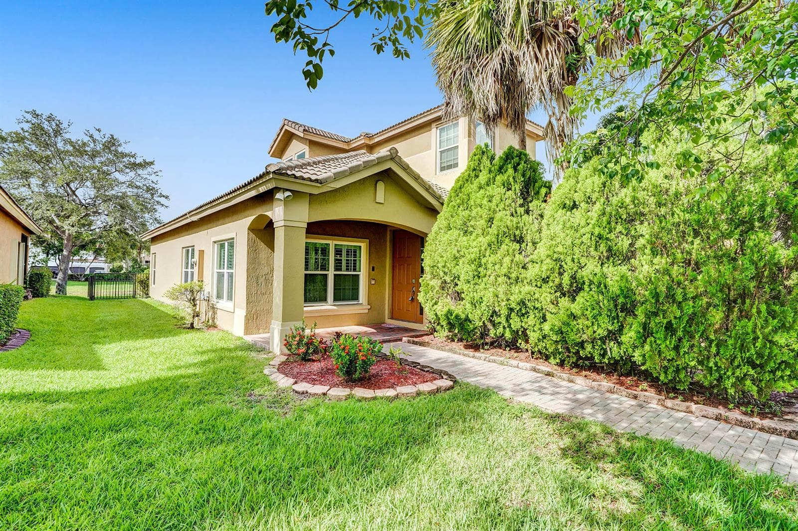 11224 NW 65th Court photo 10