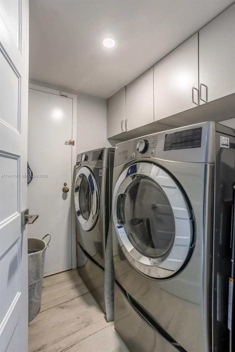 300 Three Islands Blvd PH3A photo 10