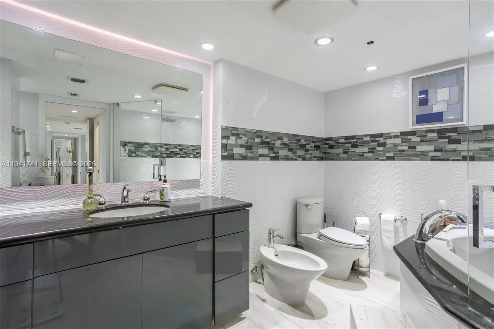 300 Three Islands Blvd PH3A photo 19