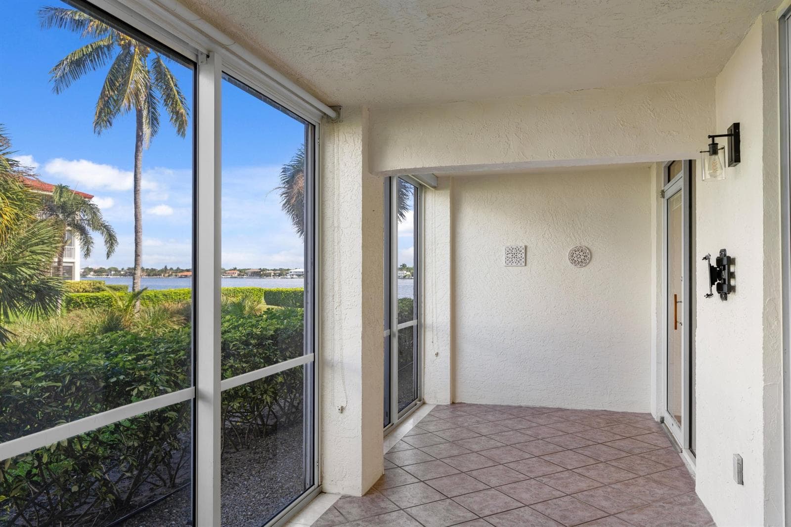 110 Half Moon Circle D1 photo 16
