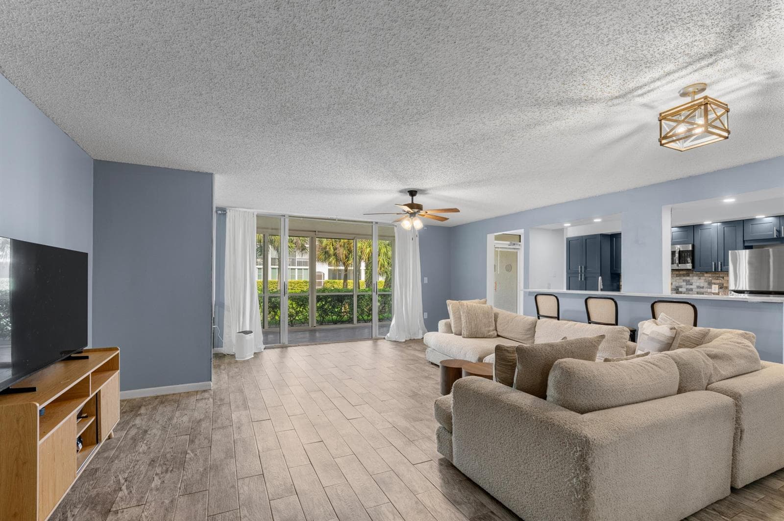 110 Half Moon Circle D1 photo 5
