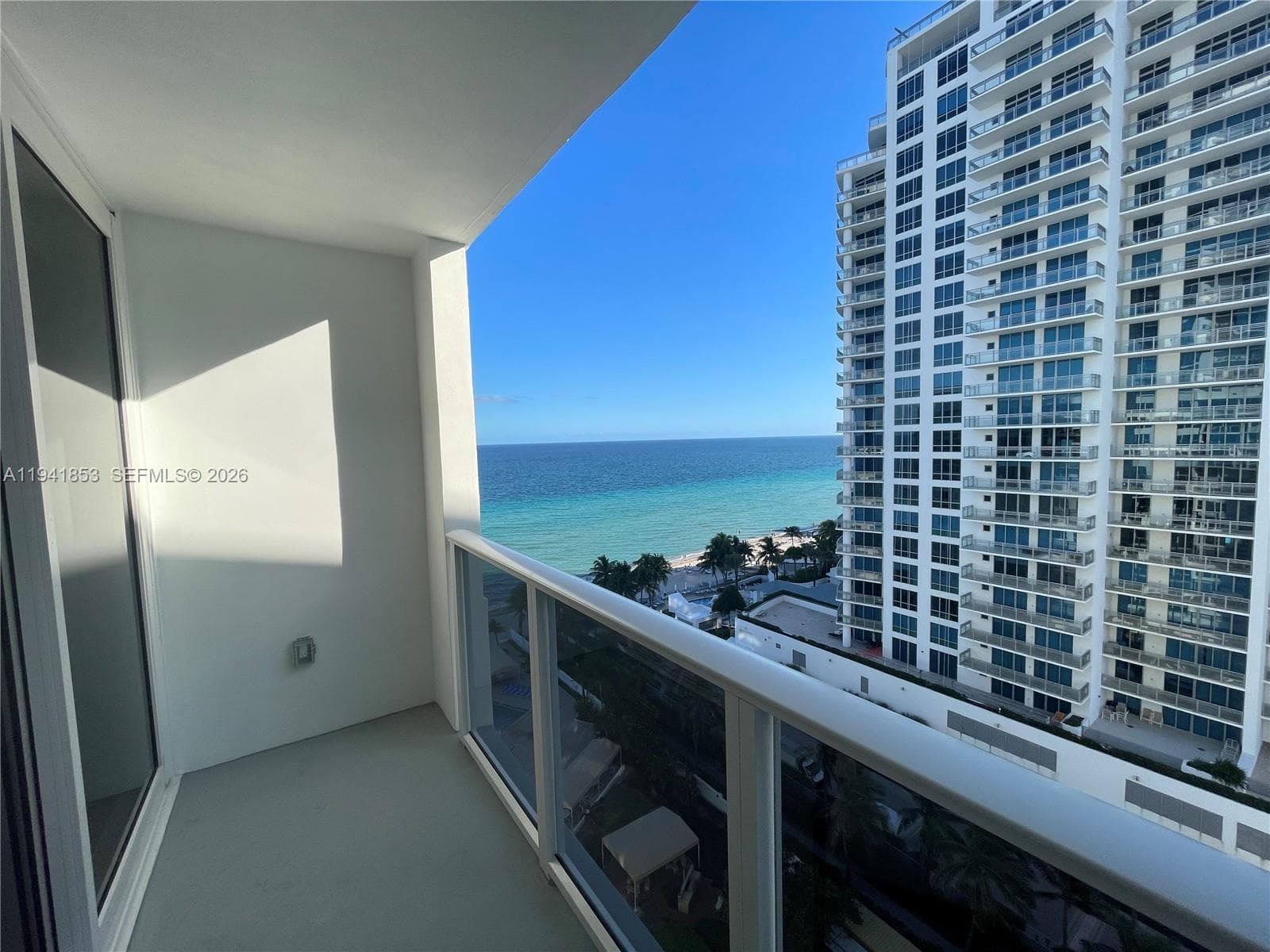 3505 S Ocean Dr 1419 photo 8