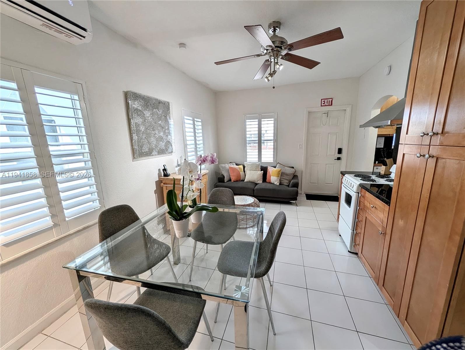 1908 N Ocean Dr 1B & 2B package photo 23