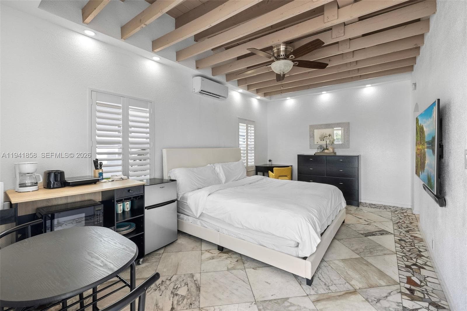 1908 N Ocean Dr 1B & 2B package photo 15