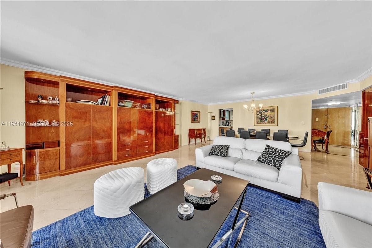 8877 Collins Ave PH-2 photo 4