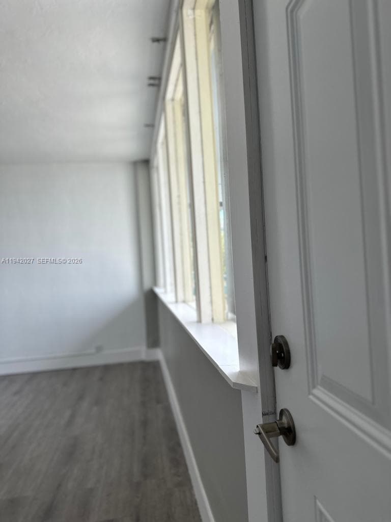 6484 Indian Creek Dr 220 photo 17