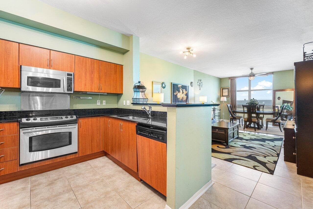 806 E Windward Way 509 photo 6