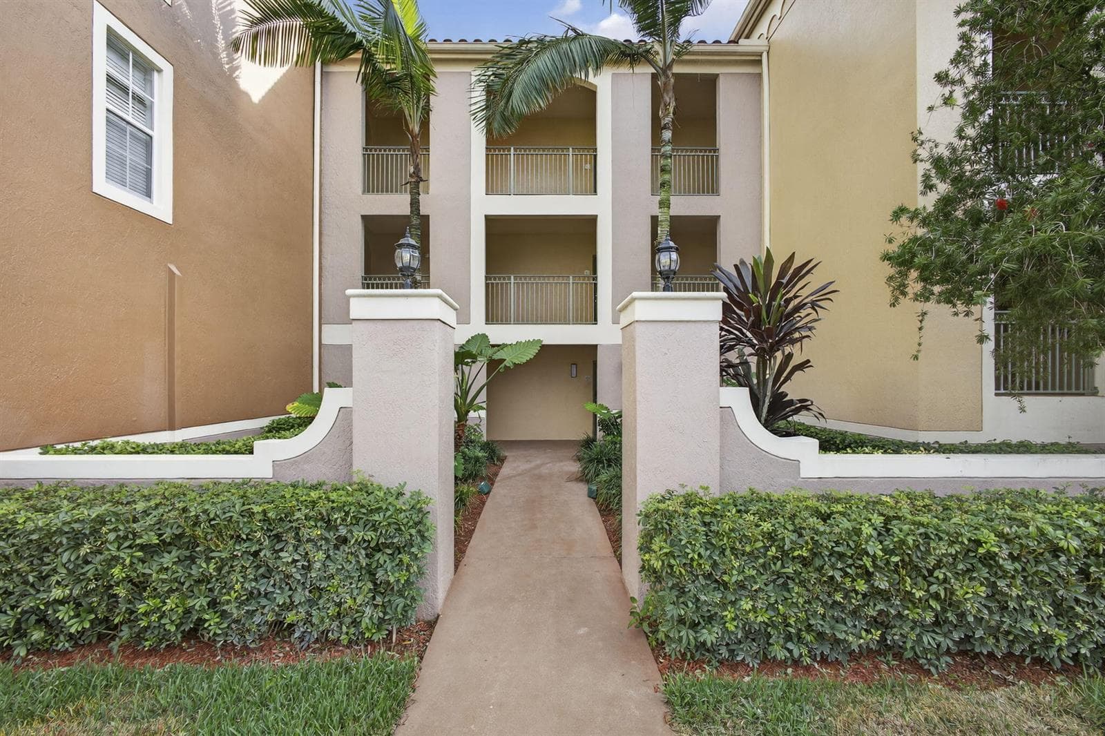 11730 Saint Andrews Place 307 photo 1