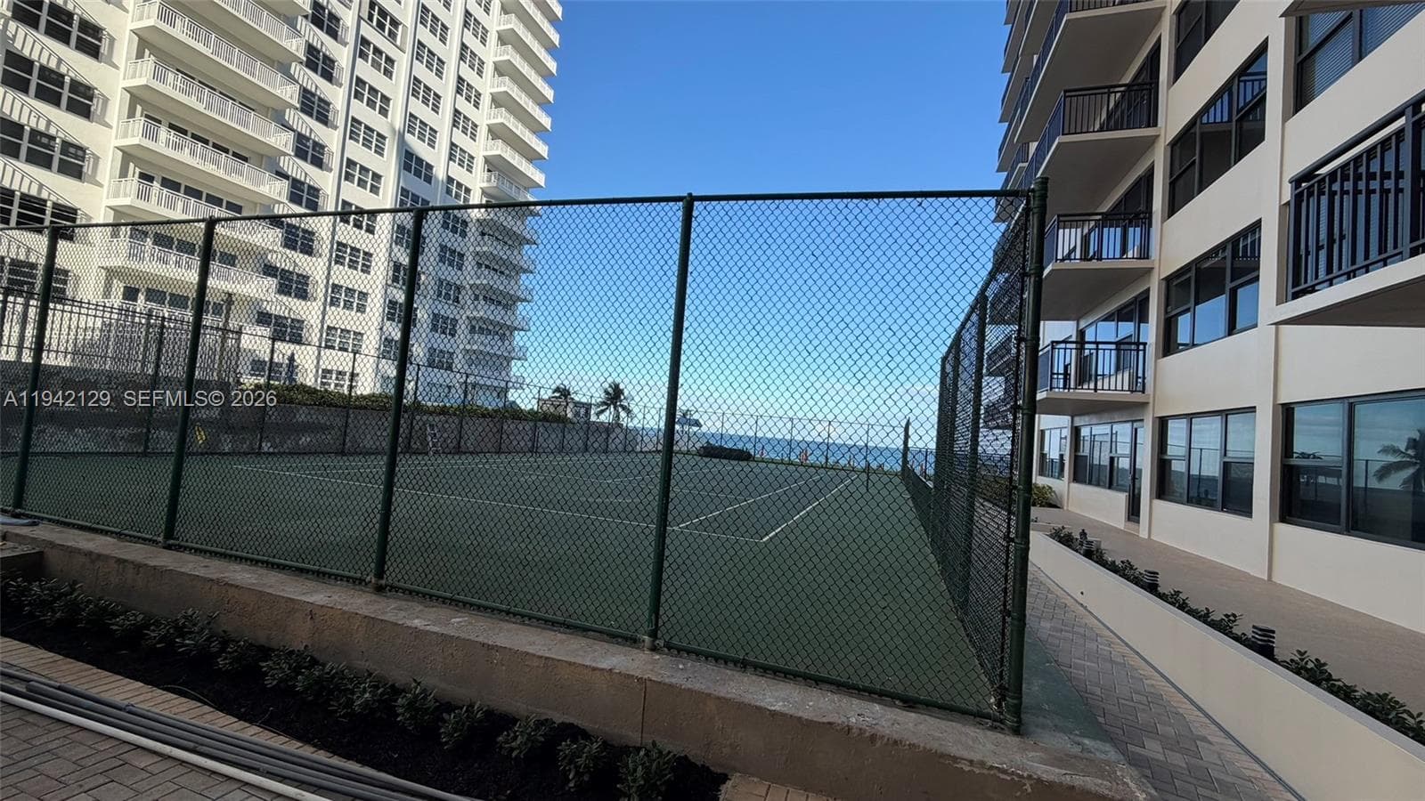 3800 Galt Ocean Dr 1414 photo 24