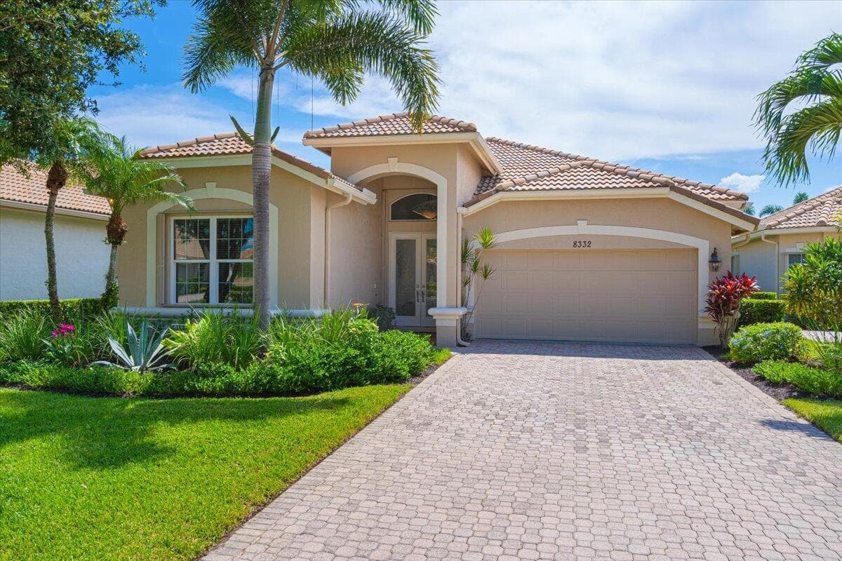8332 Muirfield Way photo 1